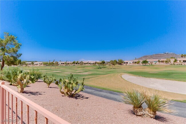 Building Photo - 2084 Tiger Links Dr
