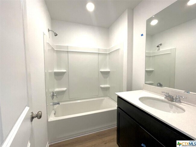 Building Photo - 296 Gypsum Vly
