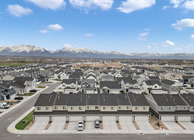 Building Photo - Now Leasing: 4-Bed, 2.5-Bath Home in Viney...