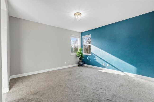 Building Photo - 601 Tamarindo Way