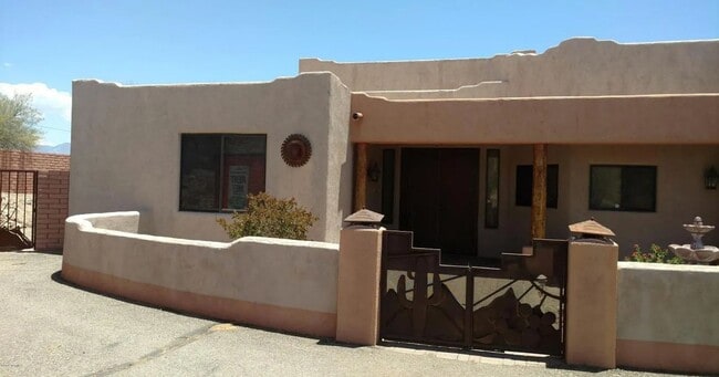 Primary Photo - Spacious 4BR House in Tucson