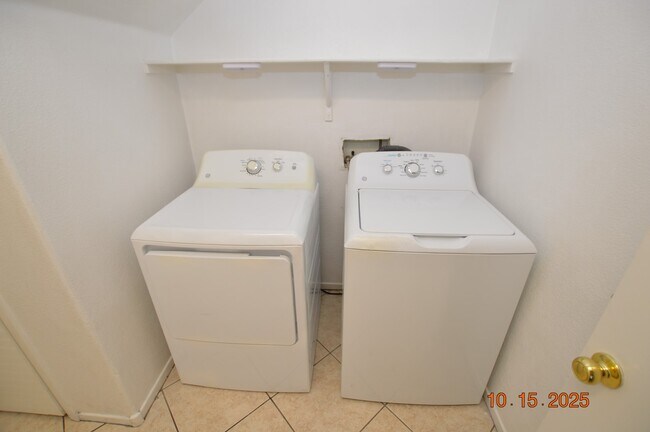 Building Photo - 3969 N Jazzy Ginger Ct