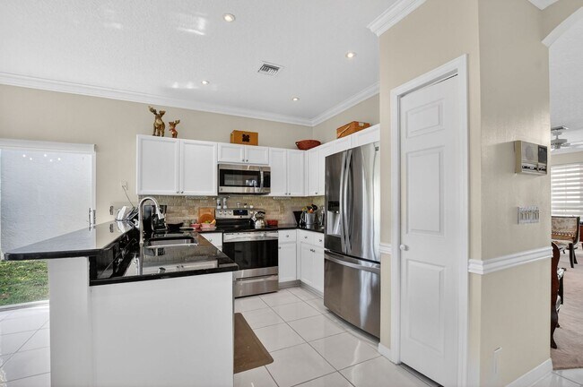 Building Photo - Boca Pointe in Boca Raton. Golf Villa 4 Bed-2.5 Bath | Pet Friendly