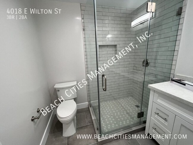 Building Photo - 4018 E Wilton St
