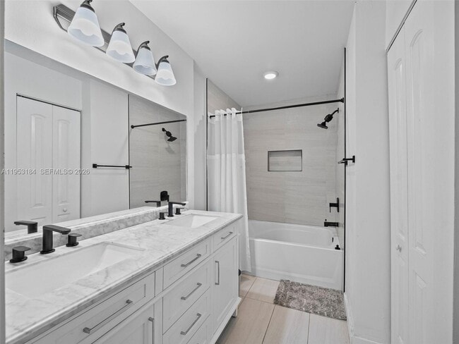 Building Photo - 11065 NW 38th Pl