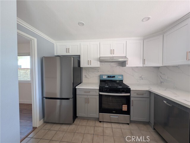 Building Photo - 30516 Sandtrap Dr