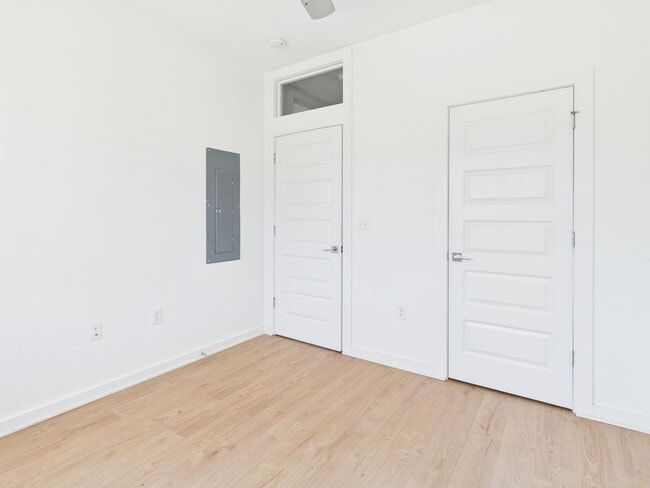Building Photo - 1212 Porter St