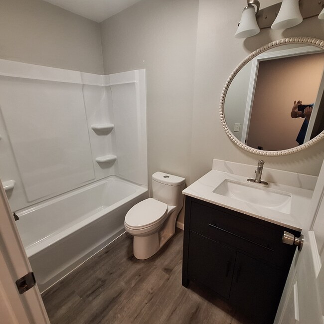 Building Photo - 5662 Park St