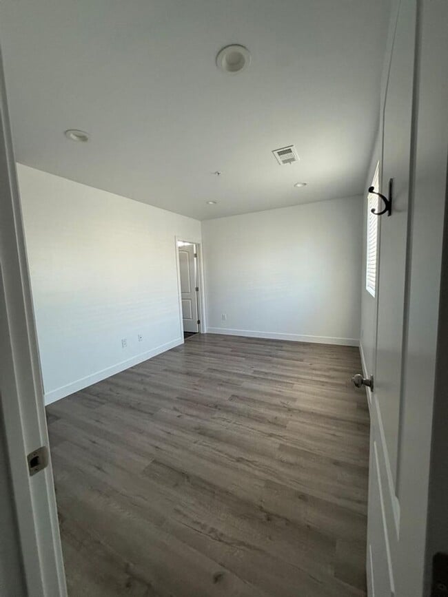 Building Photo - LANFRANCO(3743)