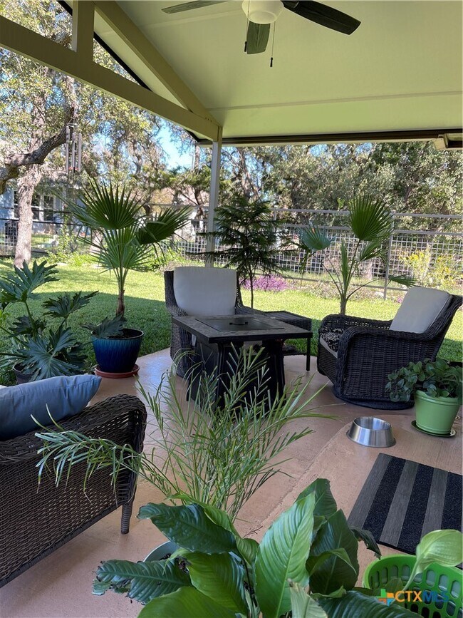 Building Photo - 2046 Mulberry Cir