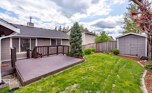 Building Photo - 4-Bedroom, 2-Bathroom Rambler with Beautiful Features and Mountain Views!