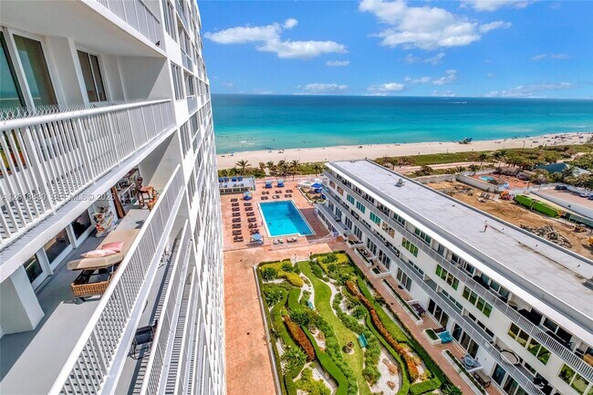 Building Photo - 5401 Collins Ave