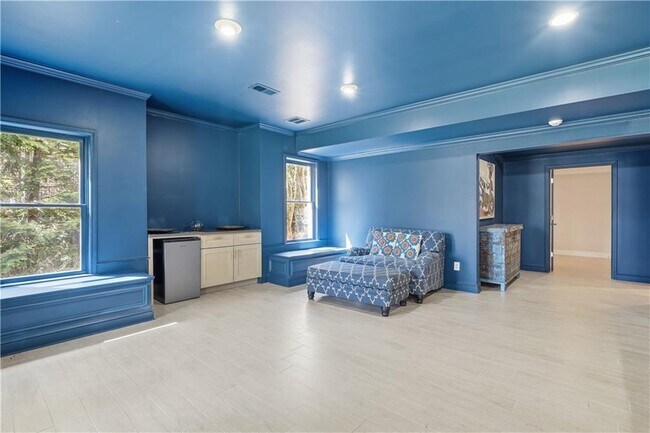 Building Photo - 1124 Moores Mill Rd NW