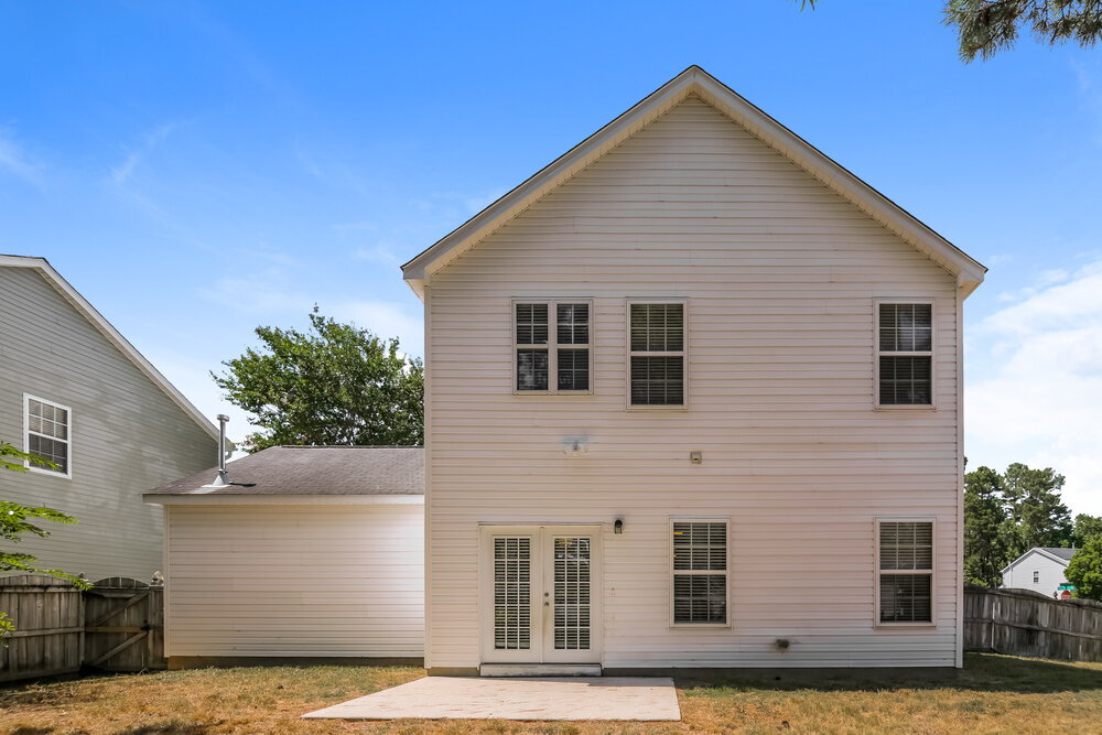 Building Photo - 8401 Neuse Hunter Dr