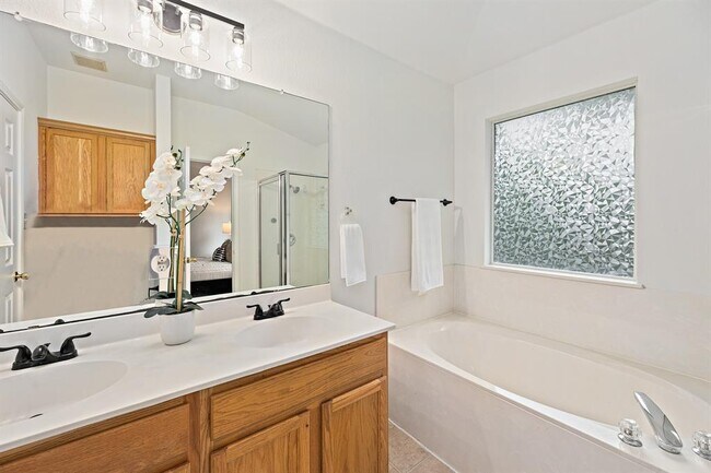 Building Photo - 3477 Flowstone Ln