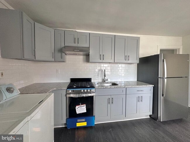 Building Photo - 411 Burmont Rd