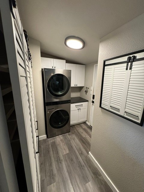 Building Photo - 3860 Mission Ln