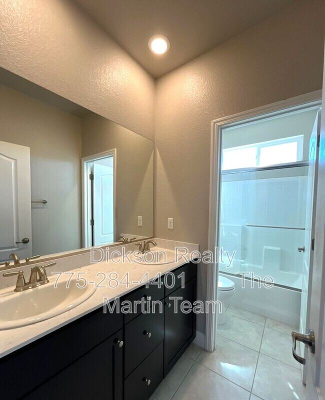 Building Photo - 2025 Elk Falls Way