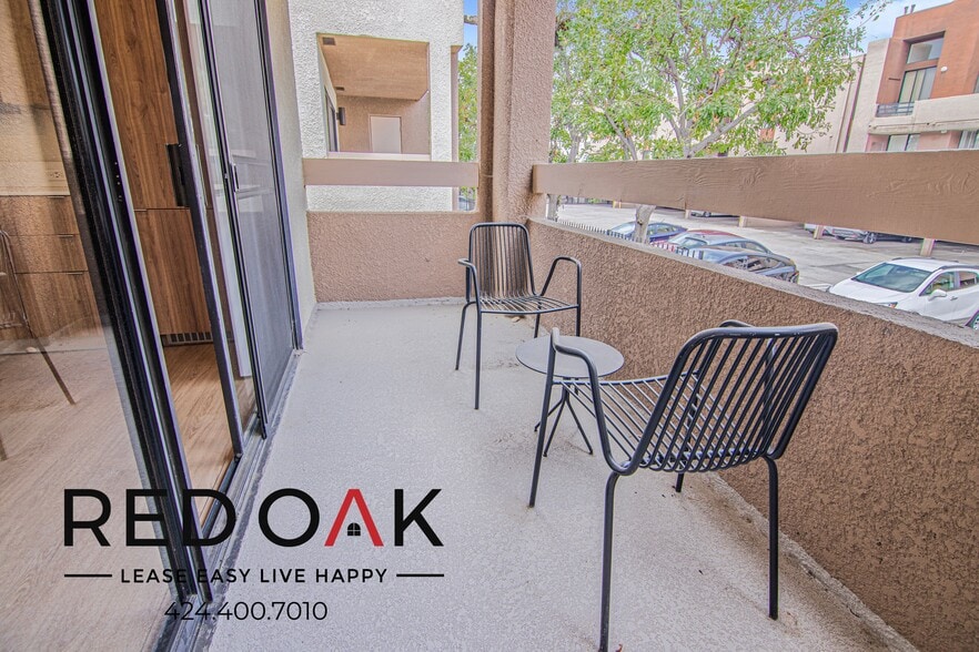 Building Photo - 7810 Topanga Canyon Blvd