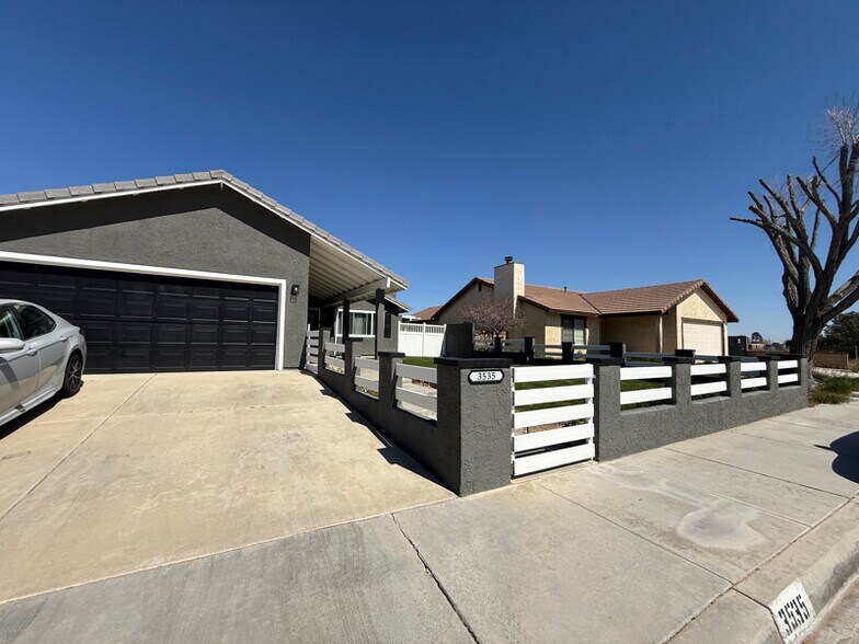 Building Photo - 3535 W Ave J15