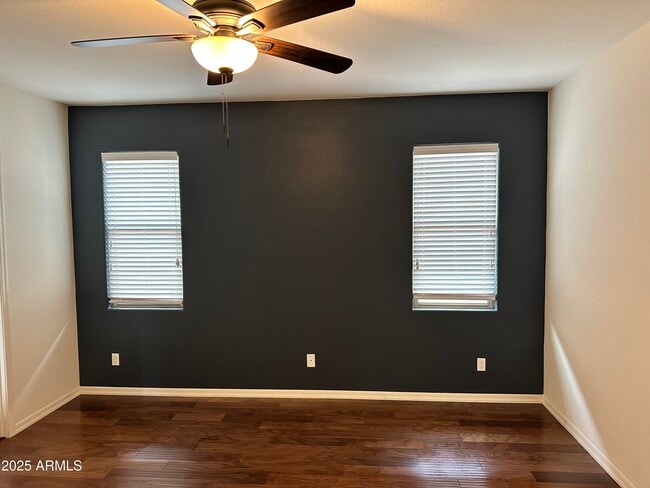 Building Photo - 9213 W Meadow Dr