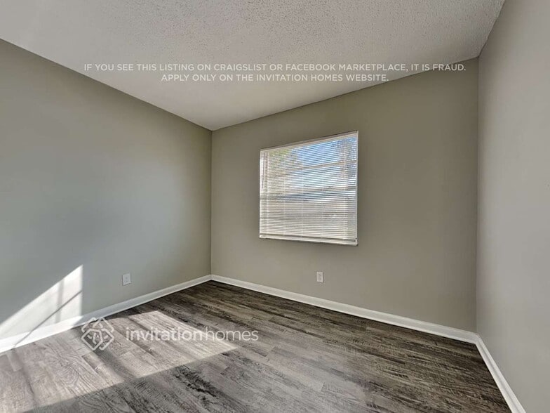 Building Photo - 7813 Chaperon Ct