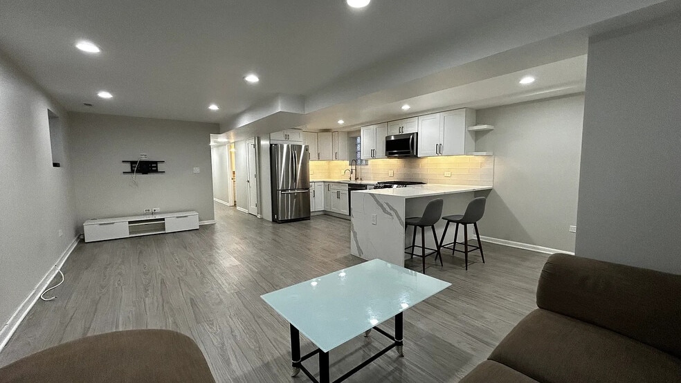 Building Photo - 2629 W 35th St