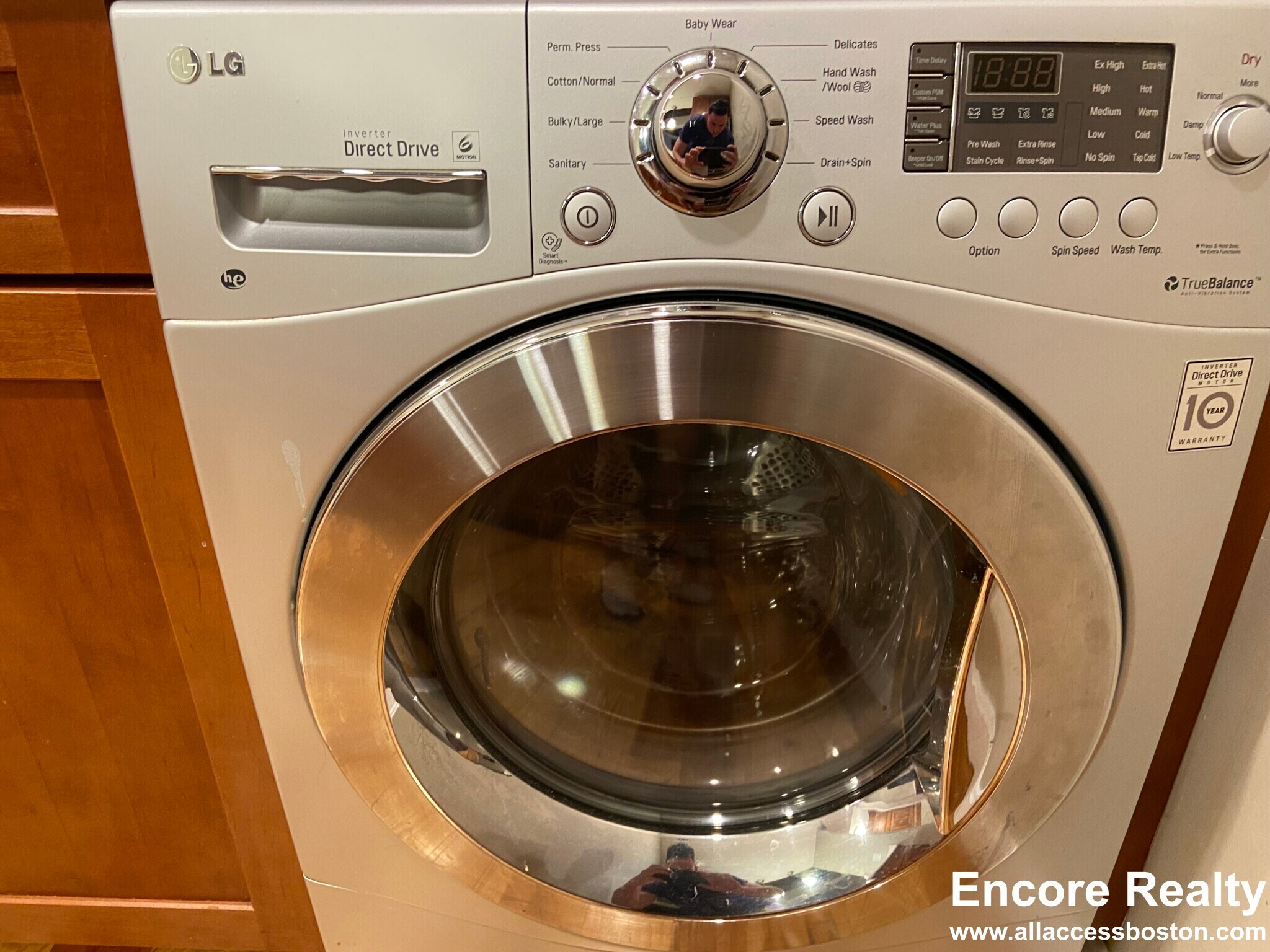 Building Photo - 17 Bow St