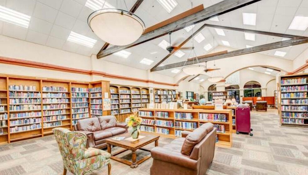 Building Photo - 810 Leisure World
