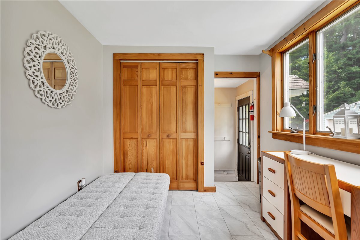 Building Photo - 10 Ritchie Pl