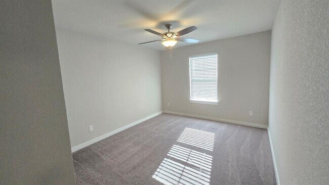 Building Photo - 602 Pearly Eye Dr