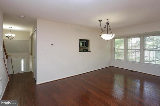 Building Photo - 4710 Leyden Way