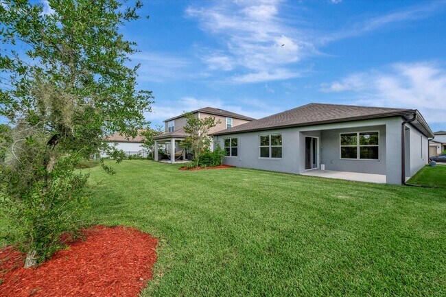 Building Photo - Newer Build - Parrish 3 Bedroom Home with ...