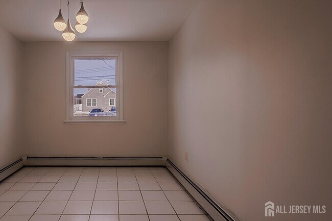 Building Photo - 253 9th St