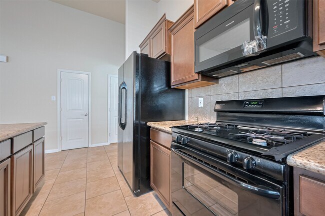 Building Photo - 5506 Casa Martin Dr