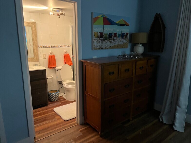 Building Photo - 7900 Tatum Waterway Dr