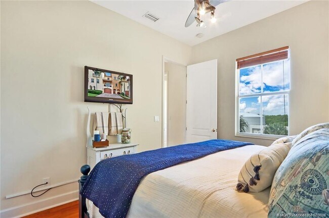 Building Photo - 203 Ocean Bay Dr