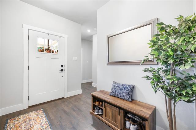 Building Photo - 312 N Henderson Ave