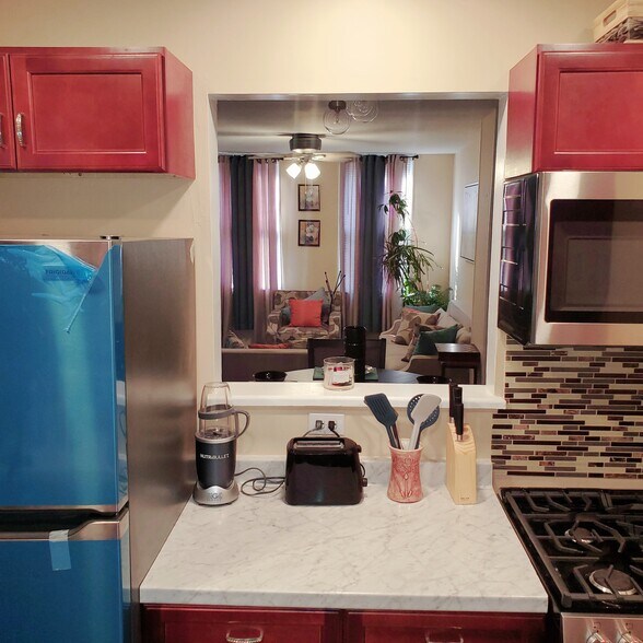 Building Photo - 130 S Pearl St