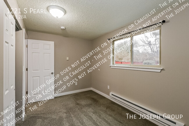 Building Photo - 1221 S Pearl St