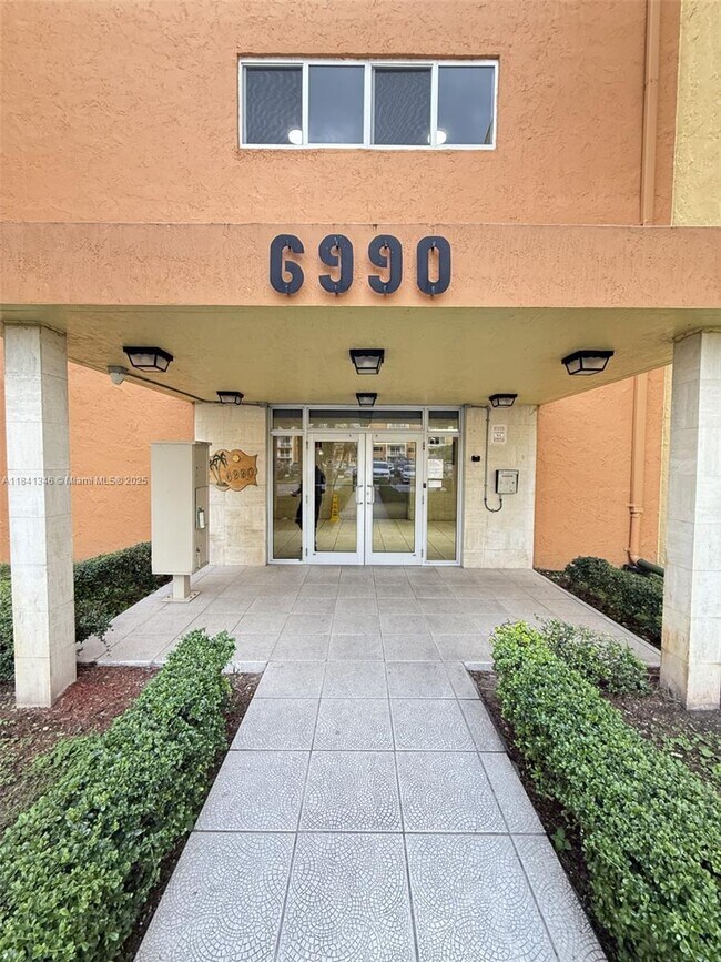 Primary Photo - 6990 NW 186th St