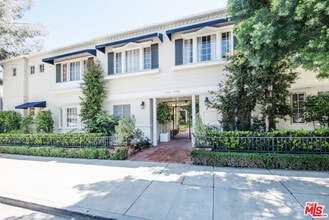 Building Photo - 9976 Durant Dr