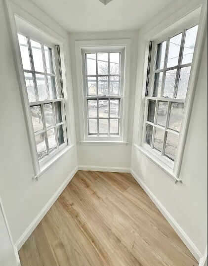 Building Photo - 301 Somerset St