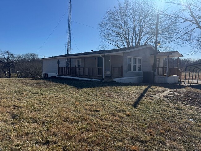 Building Photo - 3 Bedroom 2 Bathroom Home in Johnson City, TN