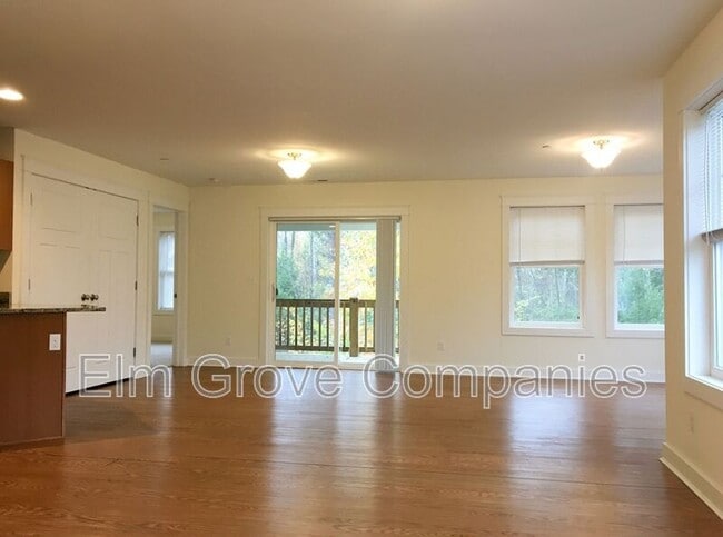 Building Photo - 63 Monroe Dr