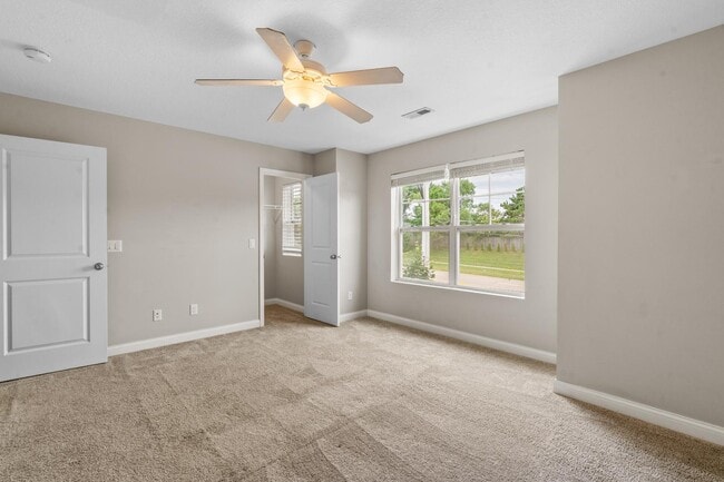 Building Photo - 5005 Devils Glen Rd