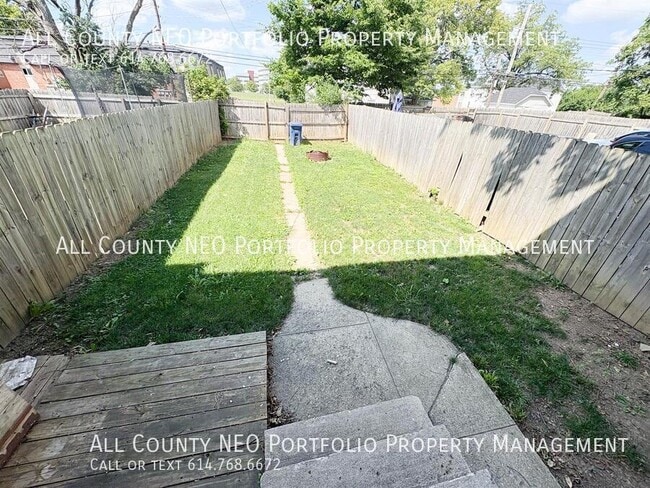 Building Photo - 2014 Fairmont Ave