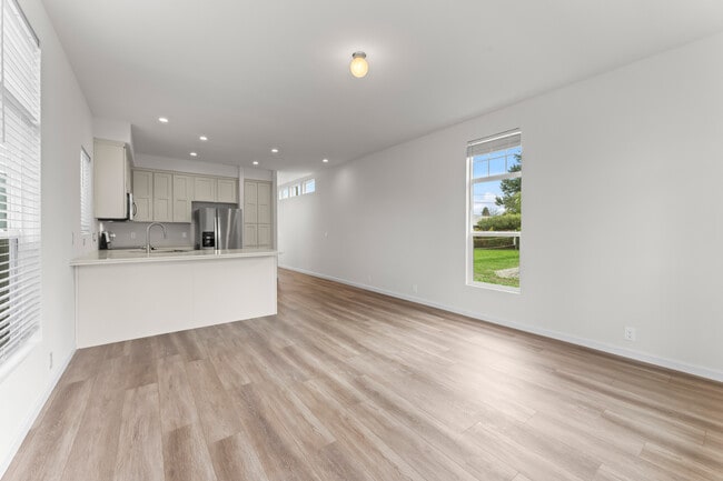 Building Photo - 1822 Nestorita Way