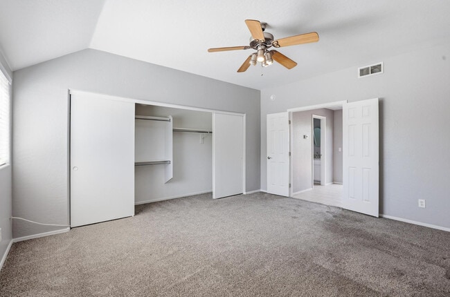 Building Photo - 2027 E University Dr