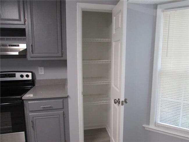 Building Photo - 1774 Twin Brooks Dr SE